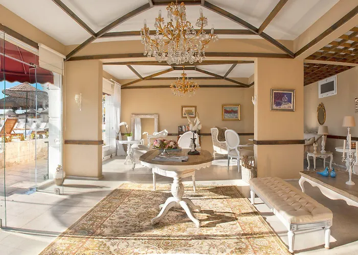 Carina Кушадасы