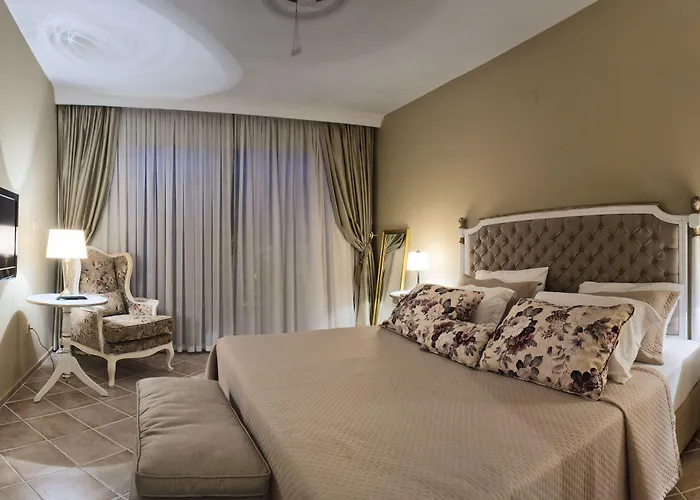 Carina Hotel