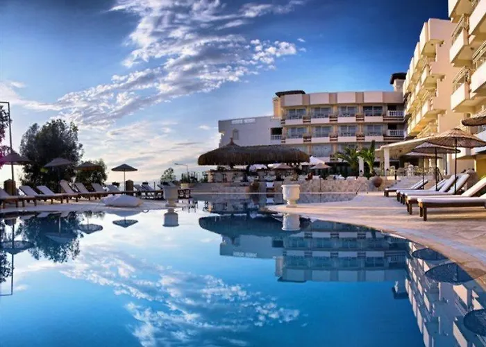 Hotel Carina 3*