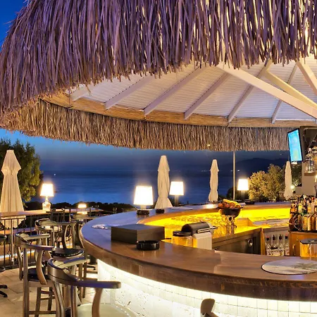 Carina Hotel