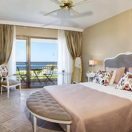 Carina Hotel Kusadasi