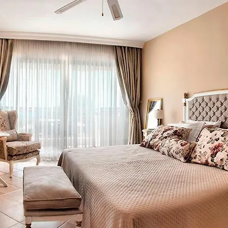 Carina 3* Kusadasi